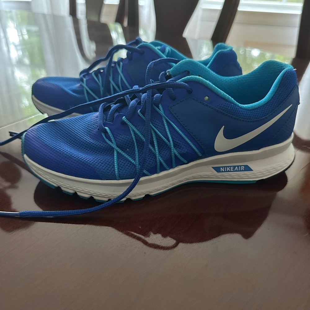 Like New ✨ Nike Air Blue Athletic Sneakers